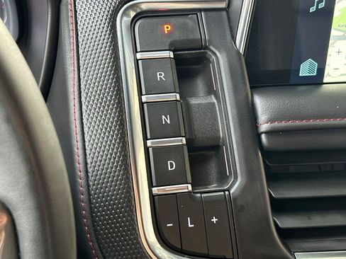 Used 2023 Chevrolet Suburban RST w/ Luxury Package image 26