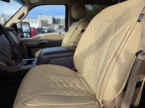 Used 2014 Ford F250 Lariat w/ Chrome Package image 15