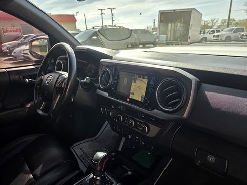 Used 2019 Toyota Tacoma TRD Pro image 6