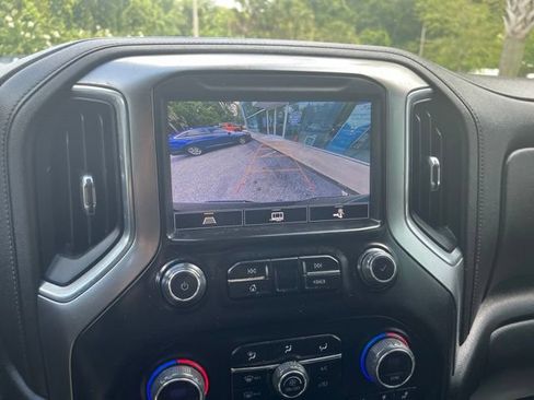 Used 2022 Chevrolet Silverado 1500 LTZ w/ LTZ Premium Package AWD/4WD image 16