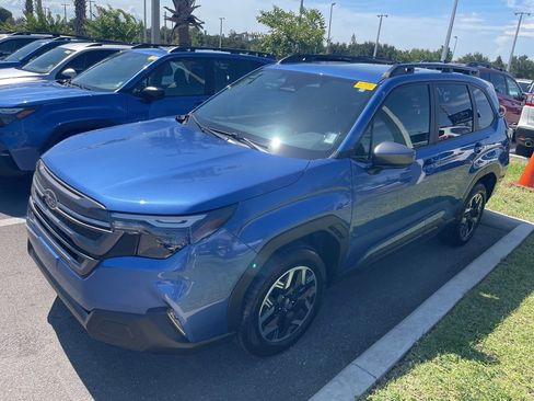 Used 2026 Subaru Forester Premium AWD/4WD image 1