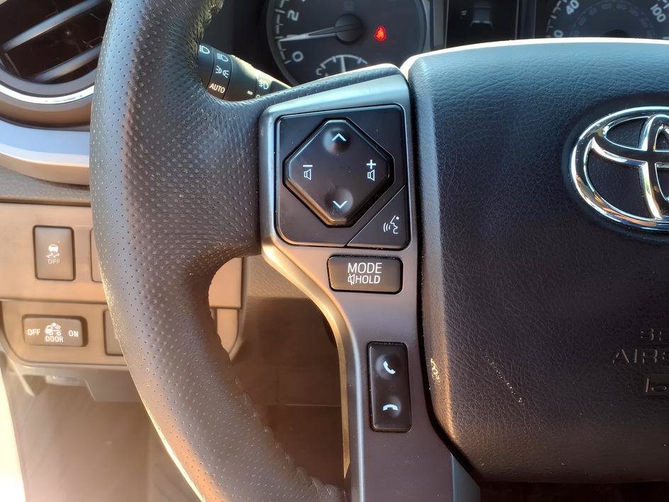 Certified 2023 Toyota Tacoma TRD Off-Road w/ Technology Package AWD/4WD image 24