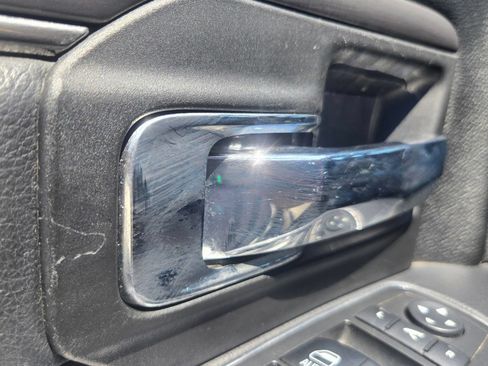 Used 2018 RAM 2500 Laramie w/ Sport Appearance Group AWD/4WD image 15
