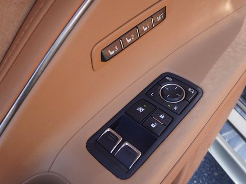 Used 2019 Lexus LC 500 Coupe w/ Performance Package RWD image 15