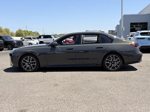 Used 2026 BMW 740i w/ Premium Package RWD image 9