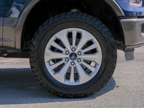 Used 2016 Ford F150 Lariat w/ Equipment Group 501A Mid AWD/4WD image 5