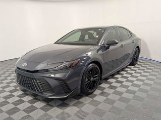 Used 2025 Toyota Camry SE FWD video 2