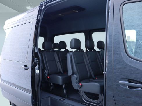 New 2024 Mercedes-Benz Sprinter 2500 image 29