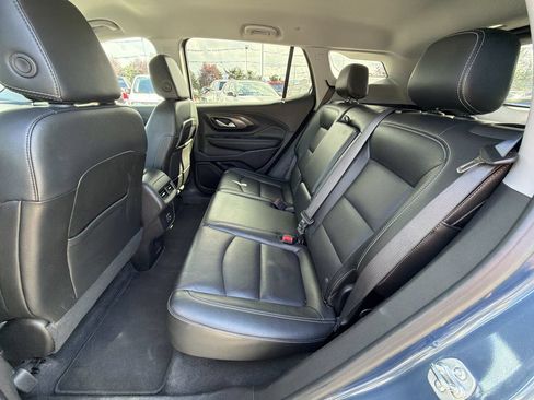 Used 2024 GMC Terrain SLT AWD/4WD image 20