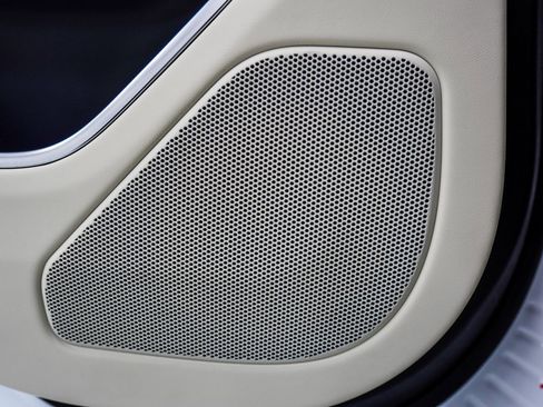 Used 2023 Land Rover Range Rover SE image 22