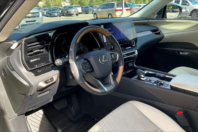 Certified 2024 Lexus RX 350 Premium AWD/4WD image 17