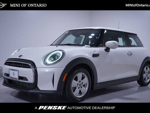 Used 2024 MINI Cooper 2-Door Hardtop FWD image 1