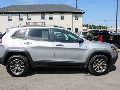 Used 2020 Jeep Cherokee Trailhawk w/ Cold Weather Group image 6