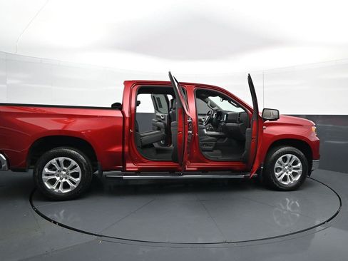 Used 2023 Chevrolet Silverado 1500 LTZ AWD/4WD image 30