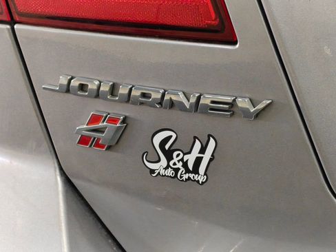 Used 2019 Dodge Journey GT AWD/4WD image 42