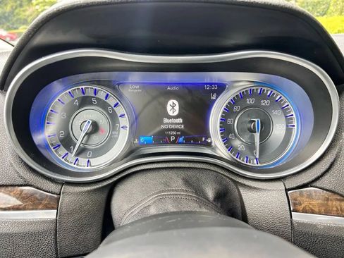 Used 2016 Chrysler 300 C w/ Safetytec Plus Group image 16