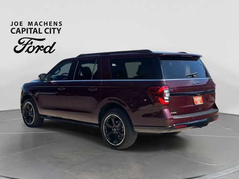 Used 2024 Ford Expedition Max Limited AWD/4WD image 7