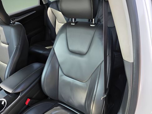 Used 2013 Ford Fusion Titanium FWD image 14