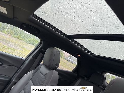 Used 2022 Chevrolet TrailBlazer RS w/ Sun and Liftgate Package AWD/4WD image 21