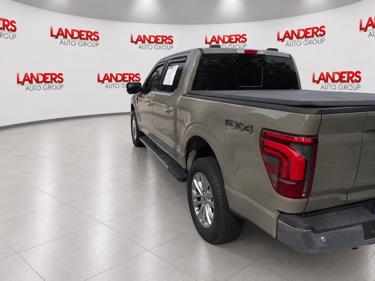 Used 2025 Ford F150 Lariat w/ Equipment Group 501A Mid AWD/4WD image 6
