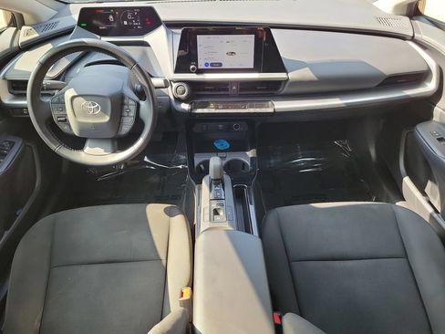 Used 2024 Toyota Prius LE FWD image 15