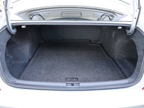 Used 2020 Volkswagen Passat 2.0T SE w/ Sunroof Package FWD image 12