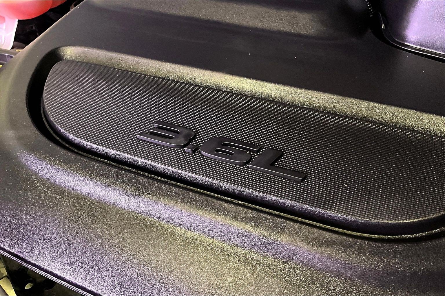 Used 2024 Chrysler Pacifica Touring-L FWD image 32