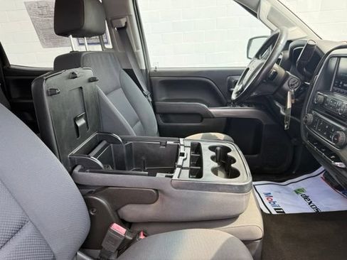 Used 2017 Chevrolet Silverado 2500 LT AWD/4WD image 20