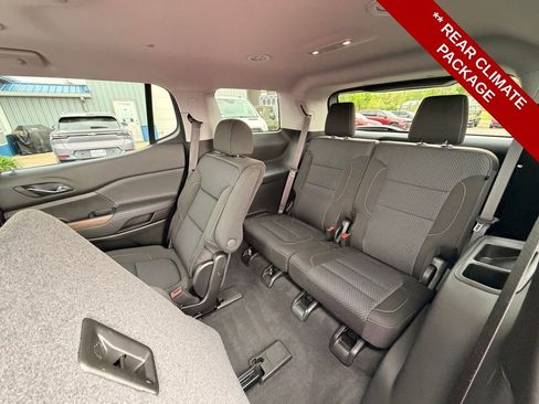 Used 2023 GMC Acadia SLE w/ Driver Convenience Package AWD/4WD image 15