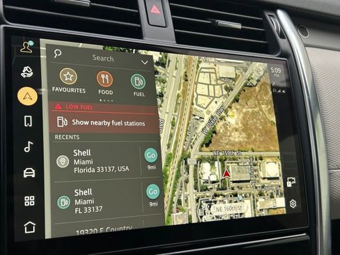 Used 2021 Land Rover Discovery S R-Dynamic image 58