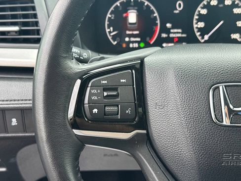 Used 2025 Honda Odyssey EX-L image 13