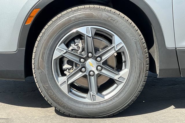 Used 2025 Chevrolet Blazer LT AWD/4WD image 36