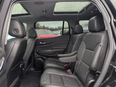 Used 2023 GMC Acadia SLT w/ GMC Pro Grade Package AWD/4WD image 38