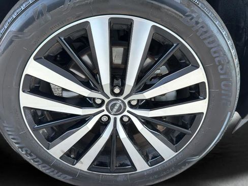 Certified 2023 Nissan Pathfinder Platinum w/ Black Appearance Package AWD/4WD image 29