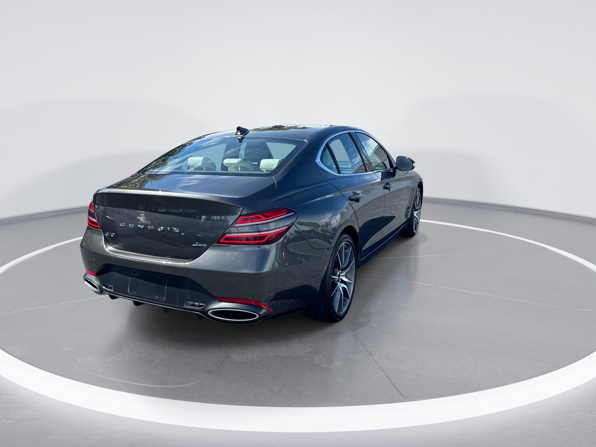 Used 2025 Genesis G70 2.5T AWD/4WD image 4