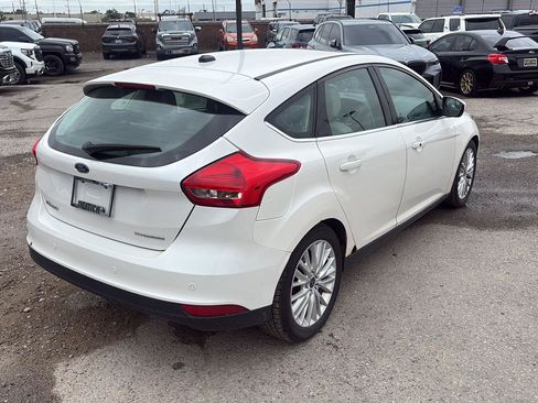 Used 2018 Ford Focus Titanium FWD image 4