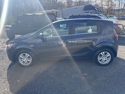 Used 2015 Chevrolet Sonic LT image 11