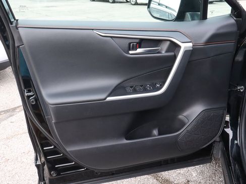 Used 2024 Toyota RAV4 Adventure image 13