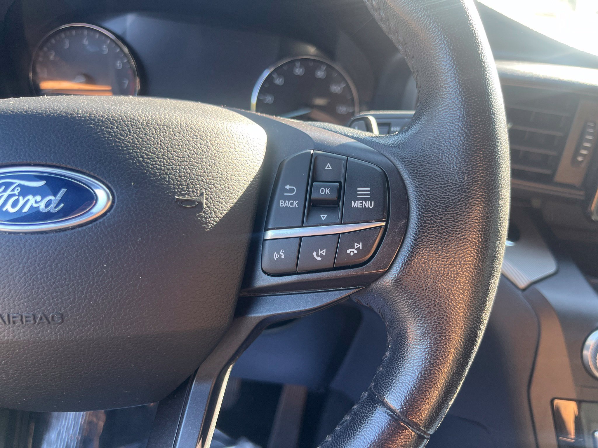 Used 2020 Ford Explorer XLT w/ Comfort Package AWD/4WD image 19