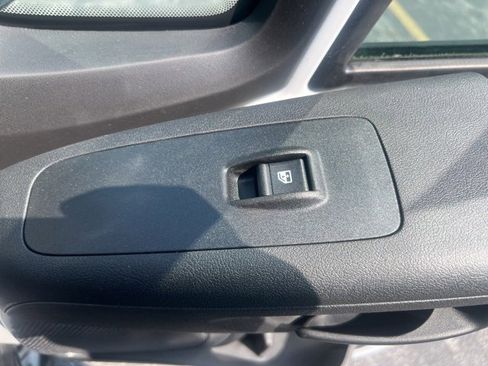 Used 2025 RAM ProMaster 2500 w/ Convenience Group image 15