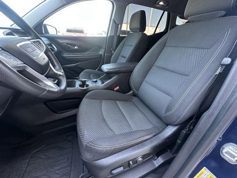 Used 2023 GMC Terrain SLE w/ Driver Convenience Package image 13