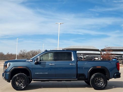 Used 2025 GMC Sierra 2500 Denali w/ Denali Reserve Package image 4