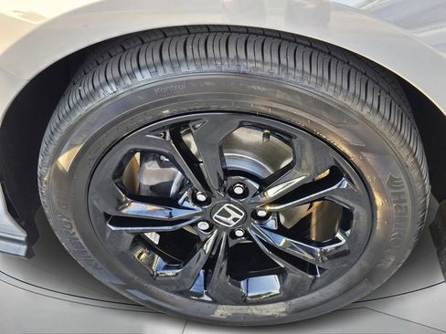 Used 2025 Honda Accord SE image 9