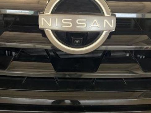 Used 2023 Nissan Armada SL w/ Midnight Edition Package image 2