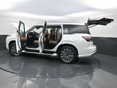 Used 2025 INFINITI QX80 Sensory image 43