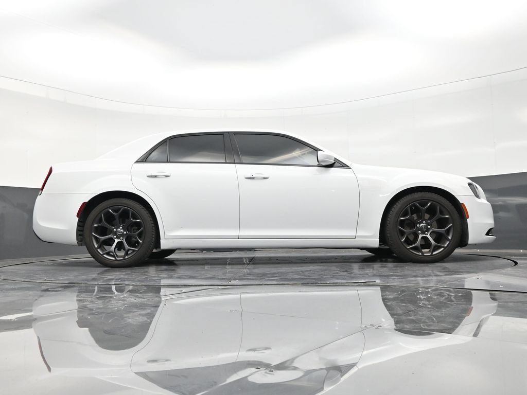 Used 2020 Chrysler 300 S RWD image 25