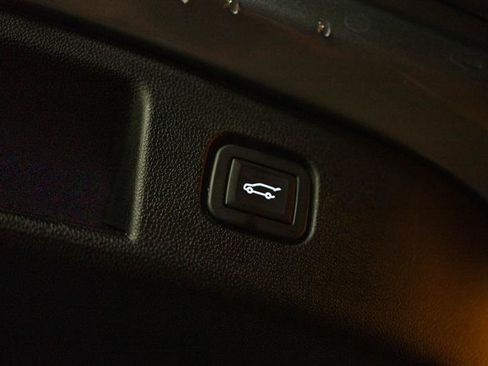 Used 2024 Chevrolet Blazer EV RS AWD/4WD image 8