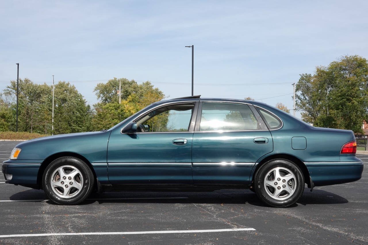 Used 1999 Toyota Avalon XLS FWD image 14