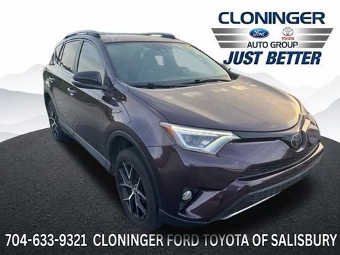 Used 2018 Toyota RAV4 SE w/ Power Extra Value Package FWD image 1