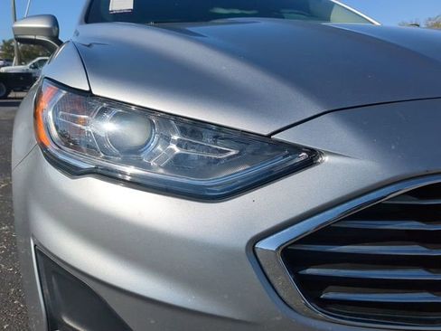 Used 2020 Ford Fusion SE image 10